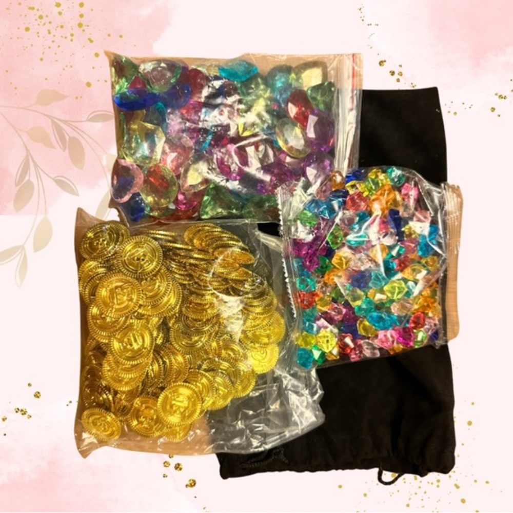 Colorful Gem and Gold Coin Set‎